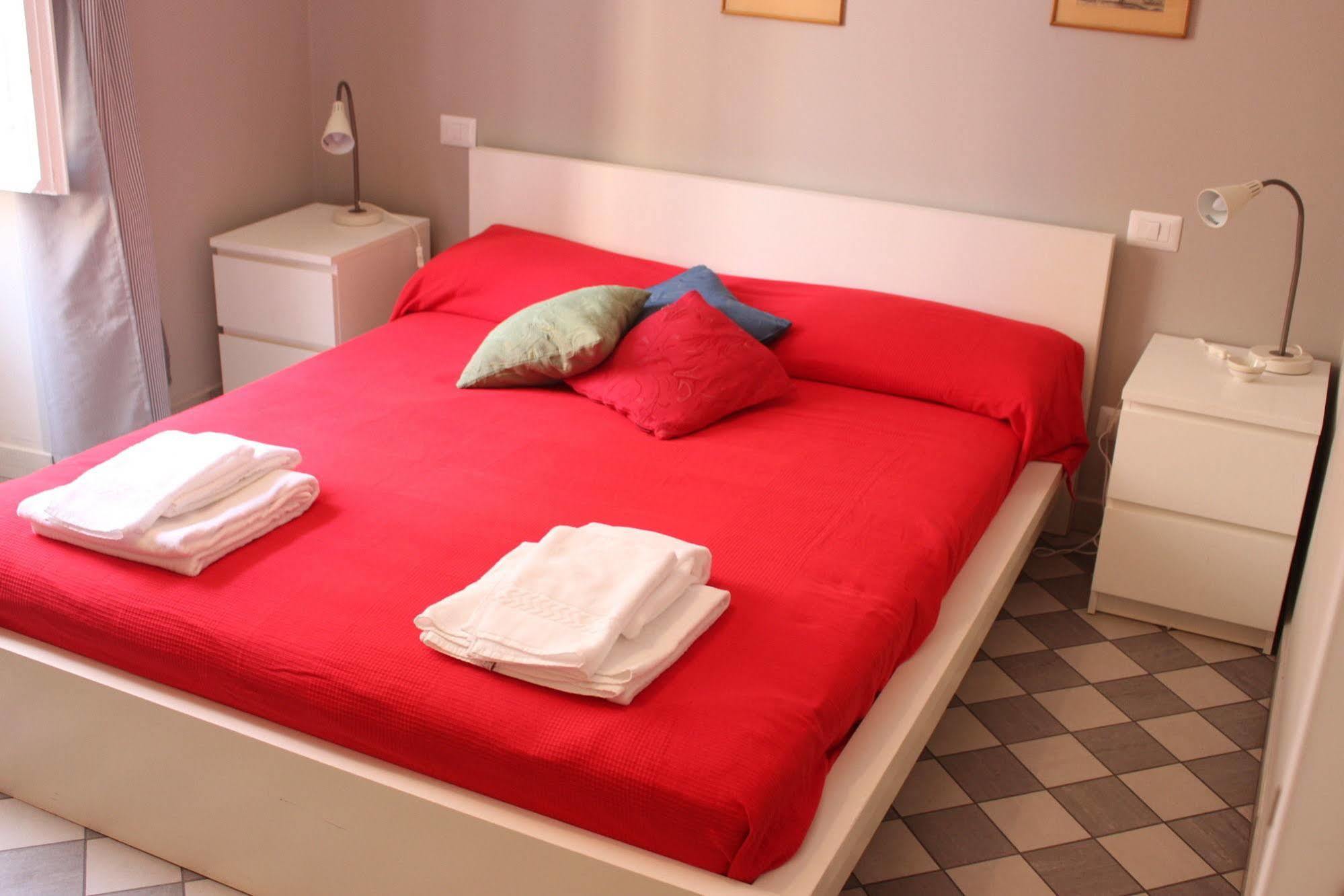 Bed and Breakfast Le Stanze Di Pietro Рим Экстерьер фото