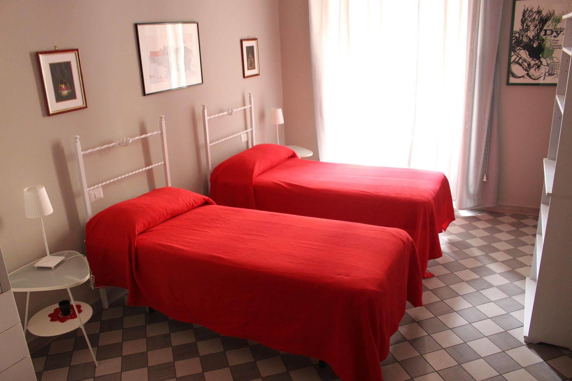 Bed and Breakfast Le Stanze Di Pietro Рим Экстерьер фото